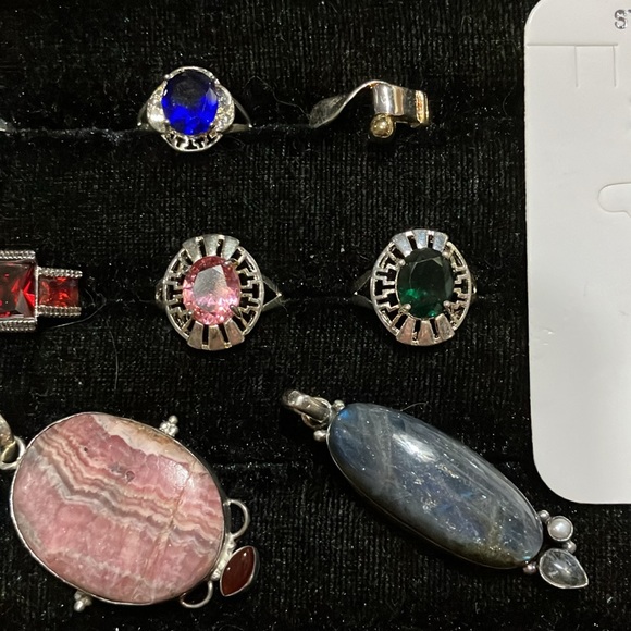 50 piece lot of beautiful jewelry, sterling silver rings, and pendants, 925 - Picture 5 of 7